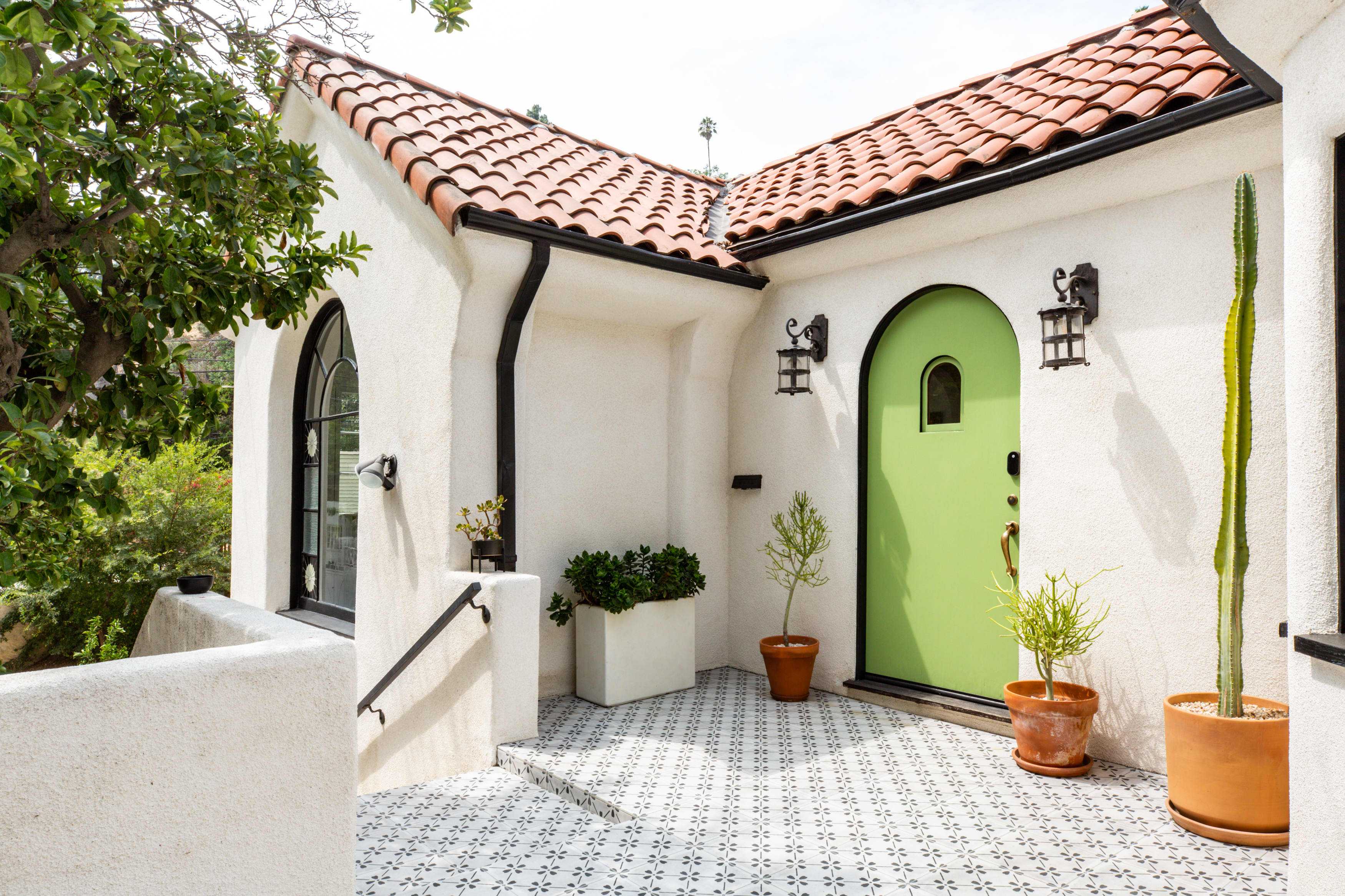 Small 1929 Spanish House Remodel Tour Photos Apartment Therapy